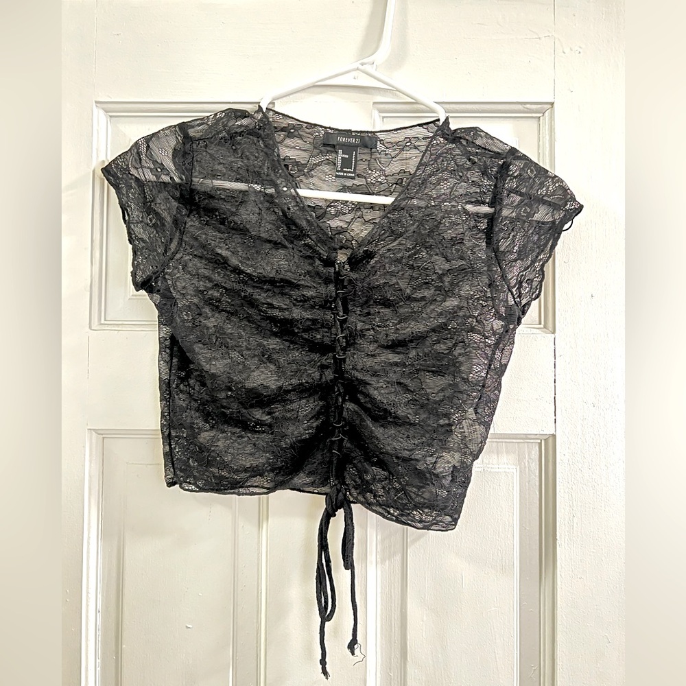 Forever 21 Black Lace Crop Top (S)